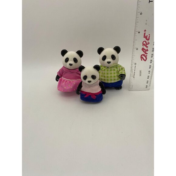 Calico Critters/ Sylvanian Families Pookie Panda Bear Family Toy Set - Picture 2 of 5
